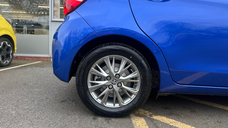 Toyota Yaris 1.5 Hybrid Icon 5dr CVT Hybrid Hatchback